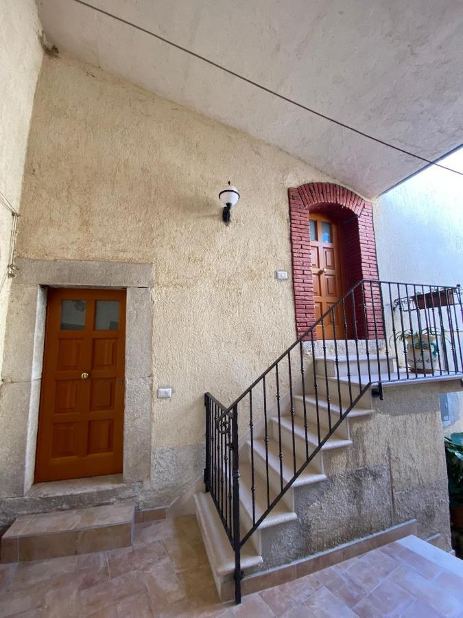Antico Borgo Bed & Breakfast Fornelli Bagian luar foto